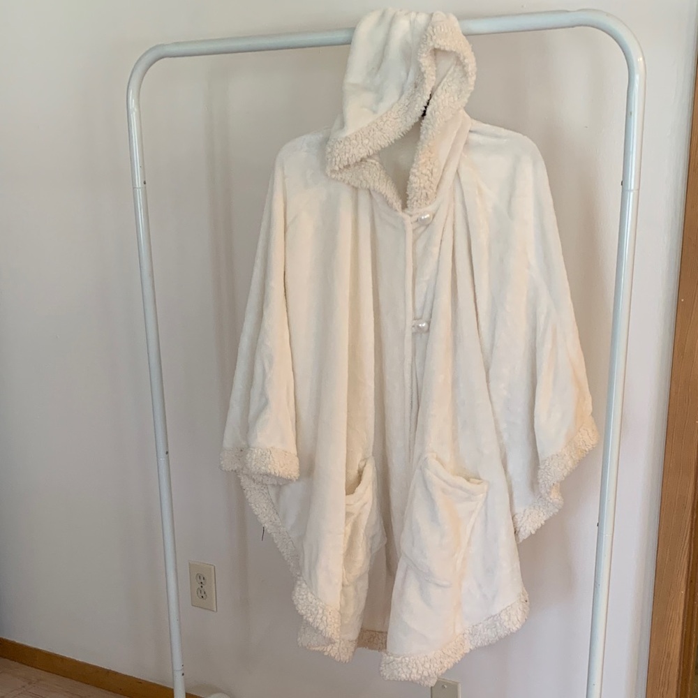 Cozy Cream Hooded Poncho